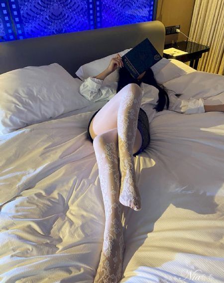 连裤袜美脚妻