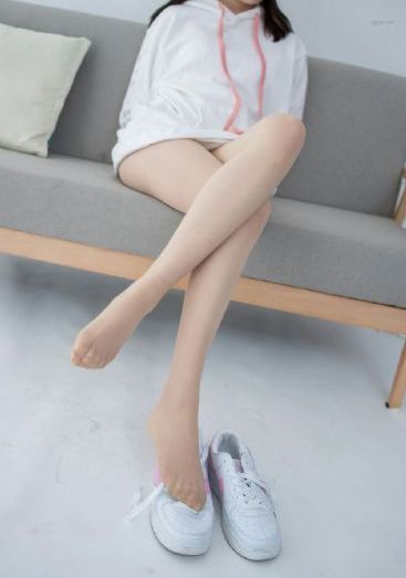 年轻的女老师3